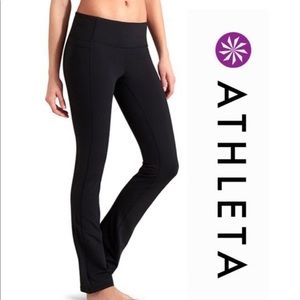 NWOT Black Athleta Elation Salutation Flare Leggings Size Medium